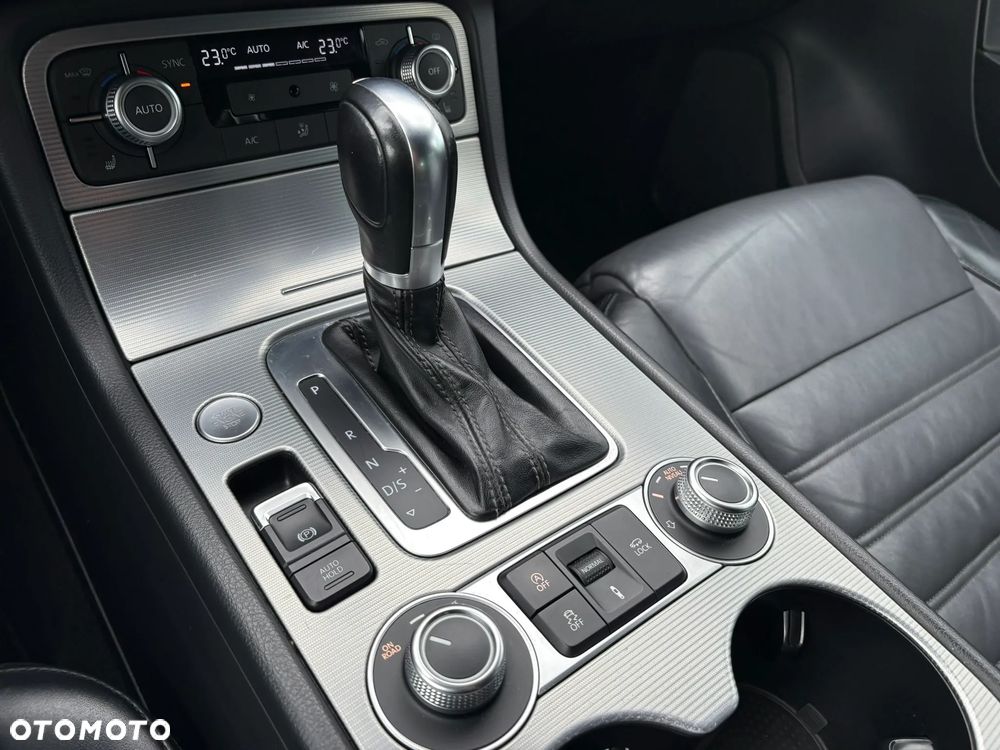 Volkswagen Touareg 3.0 V6 TDI BMT Perfectline R-Style - 17