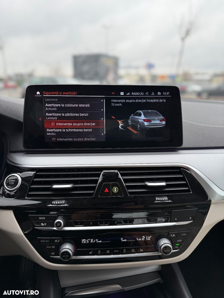 BMW Seria 5 530e Aut. Luxury Line - 22