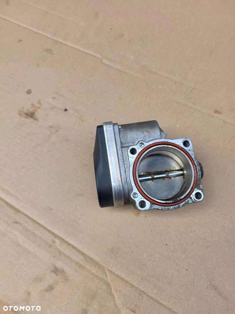 przepustnica bmw e87 e90 2.0 i 1439580 - 1