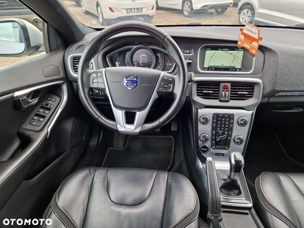 Volvo V40 Cross Country D3 Ocean Race - 16