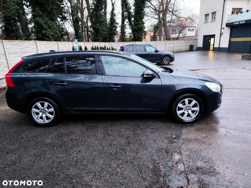 Volvo V60 D3 Kinetic - 3