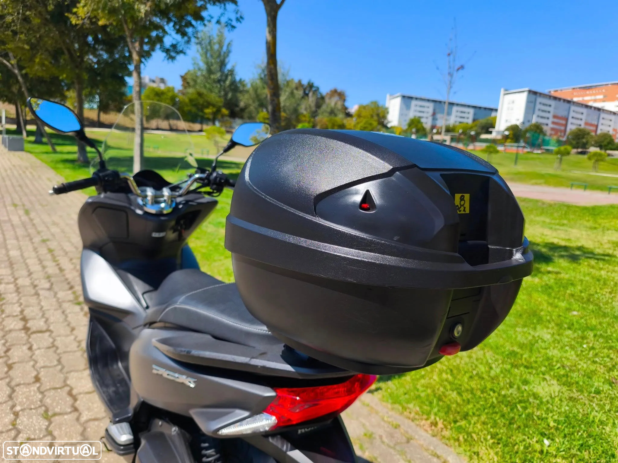 Honda PCX125 reservada - 9