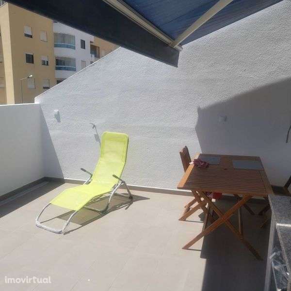 Moradia V5 a 2 minutos a pé da praia tem licenca AL - Grande imagem: 2/8