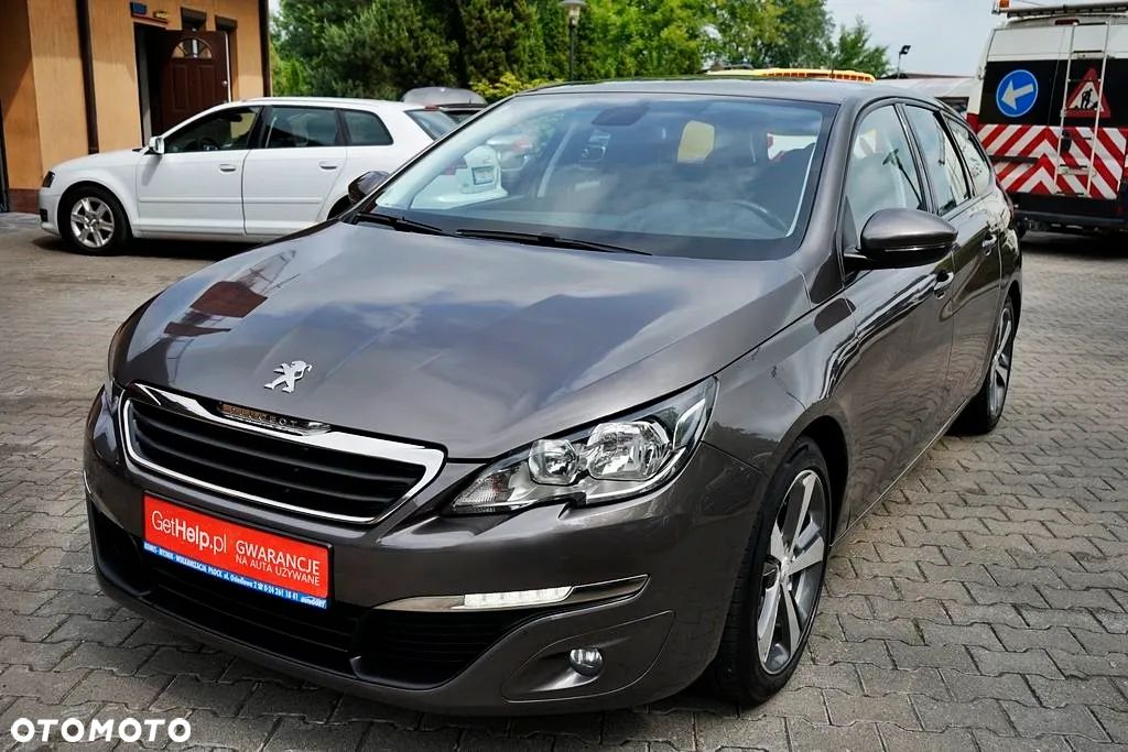Peugeot 308 - 1