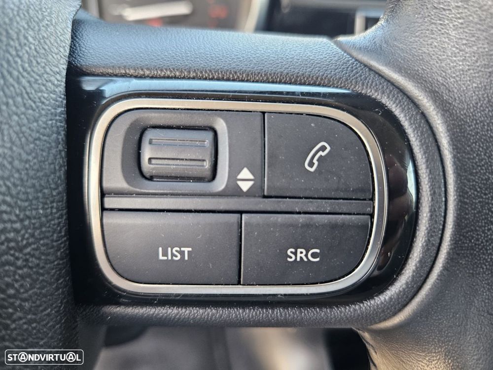 Citroën C3 1.2 PureTech Shine - 38