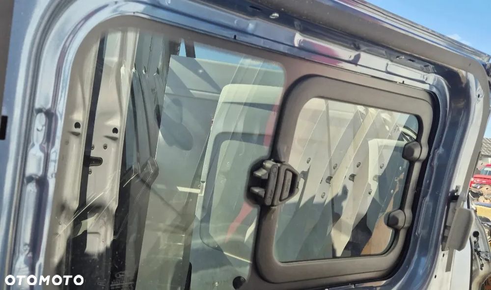 Szyba Otwierana Uchylna Boczna Lewa Za Kierowcą Przyciemniona Ford Custom - 3