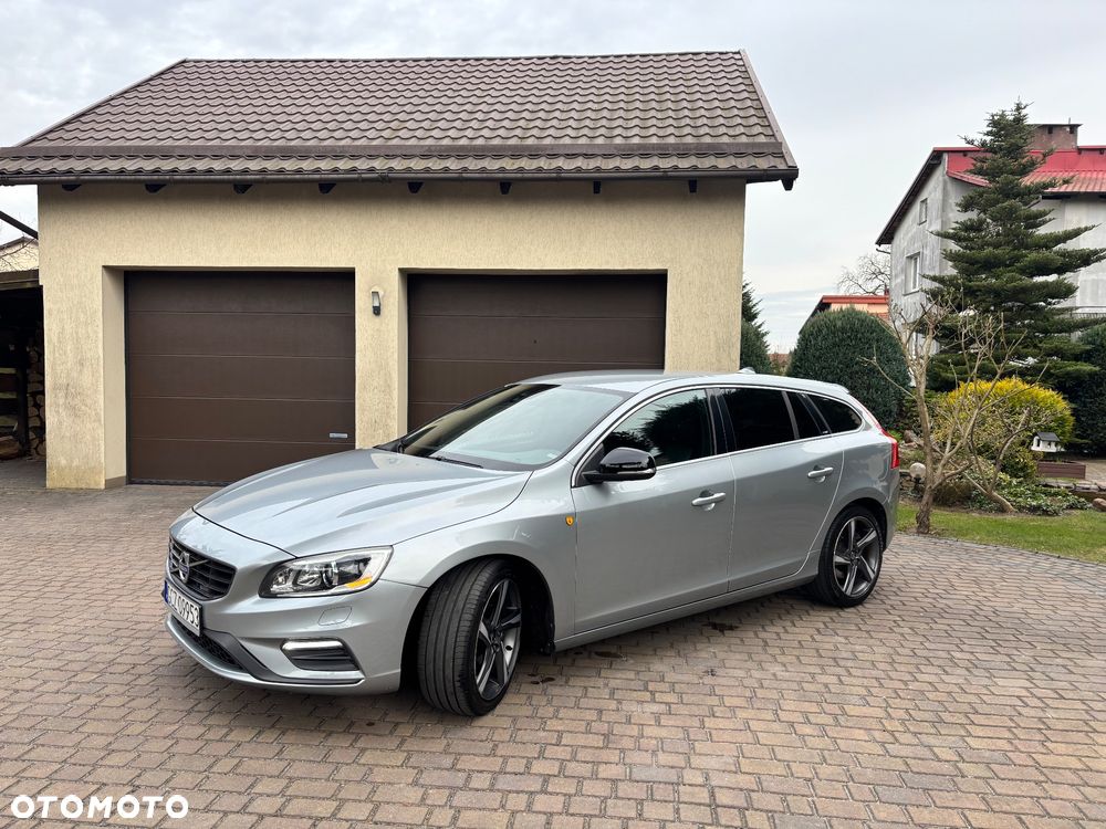 Volvo V60 D4 Drive-E R-Design Summum - 4