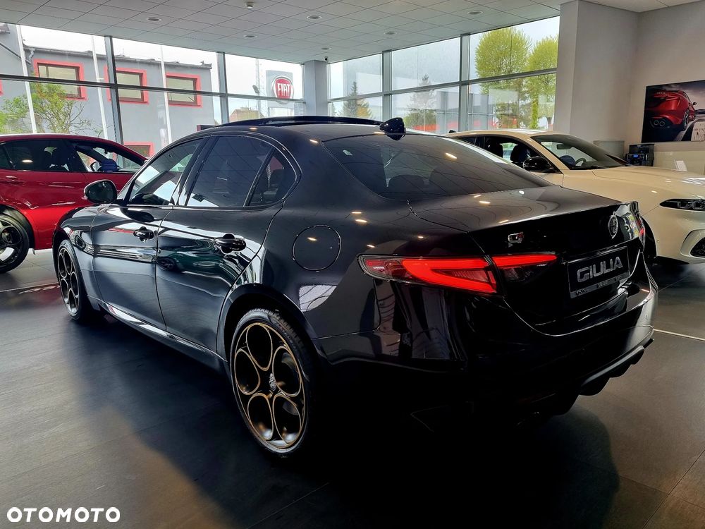 Alfa Romeo Giulia 2.0 Turbo Intensa Q4 - 7