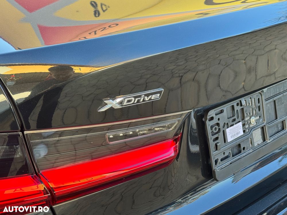 BMW Seria 3 320d xDrive AT MHEV - 24