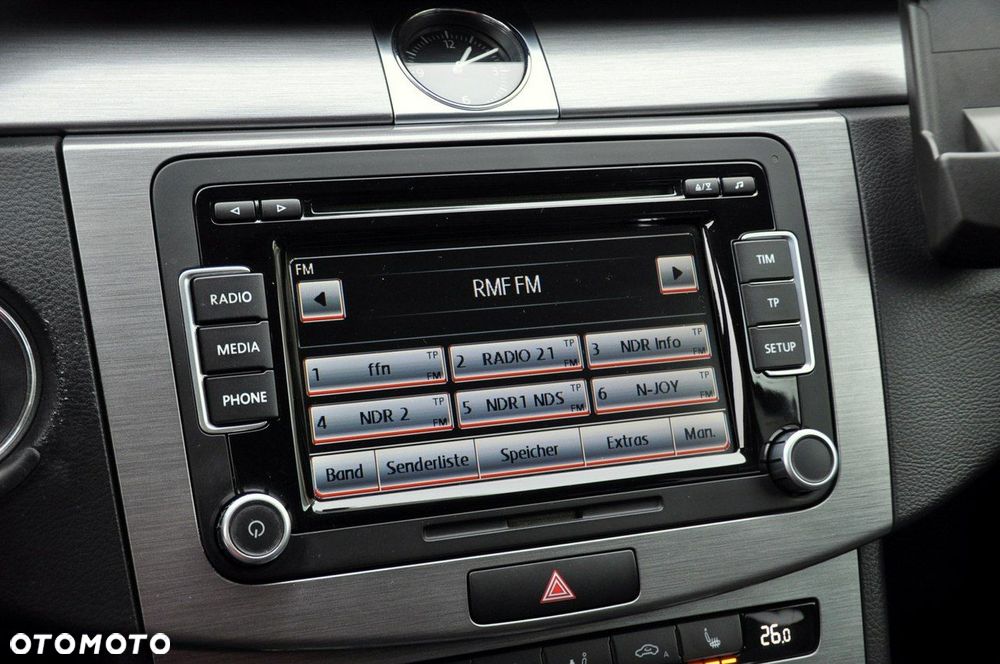 Volkswagen Passat - 31