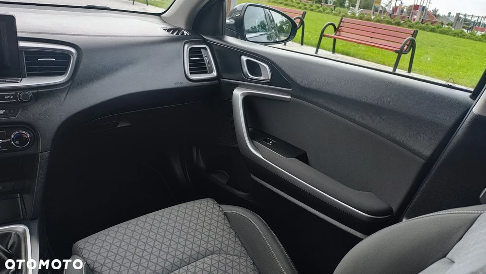 Kia Ceed 1.4 L - 16
