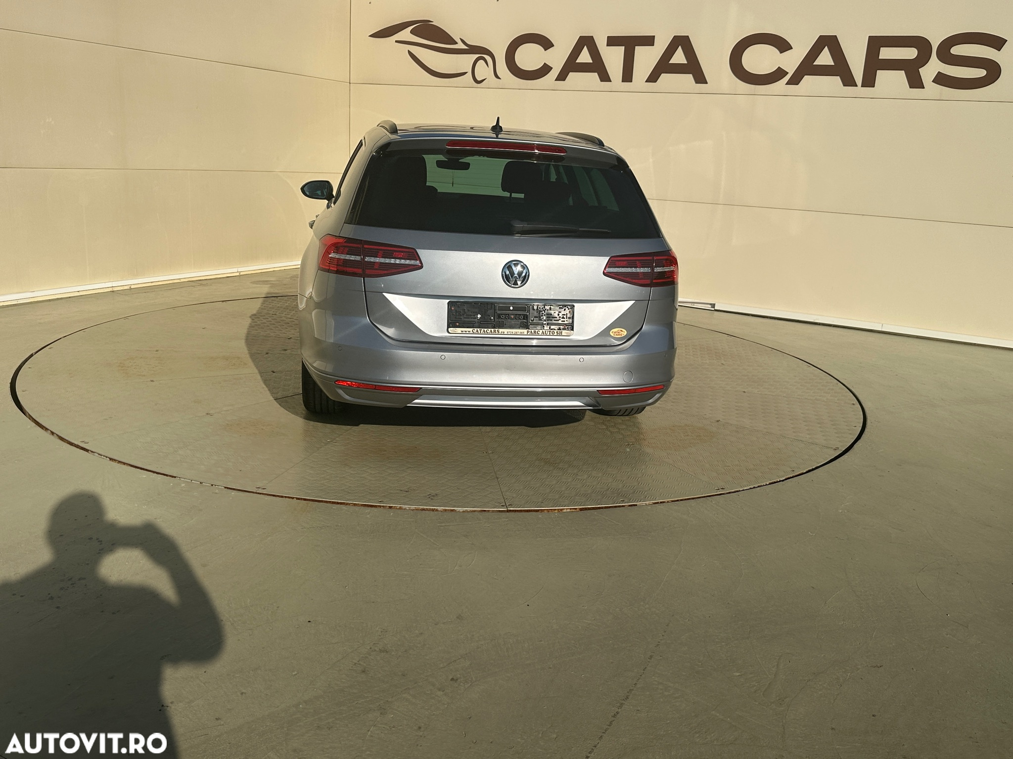 Volkswagen Passat Variant 2.0 TDI DSG (BlueMotion Technology) Comfortline - 11