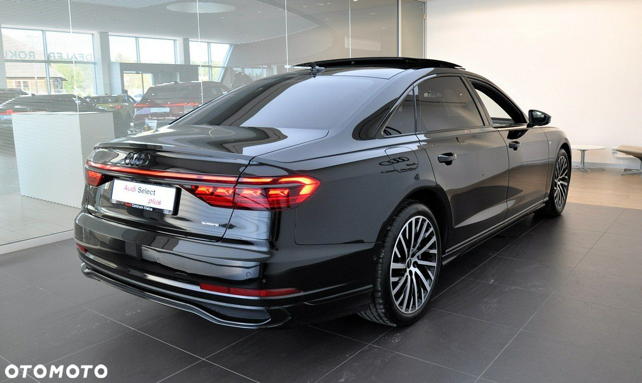 Audi A8 - 4
