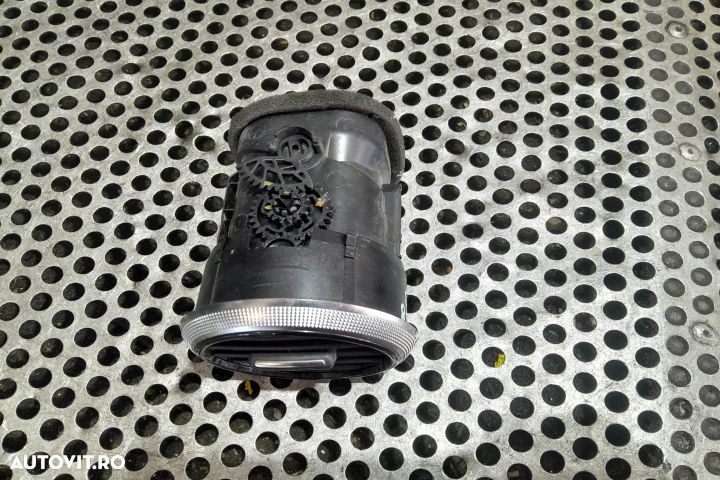 Grila ventilatie bord centru 8P0820901A 8P0820901A Audi A3 8P/8PA [2t - 2
