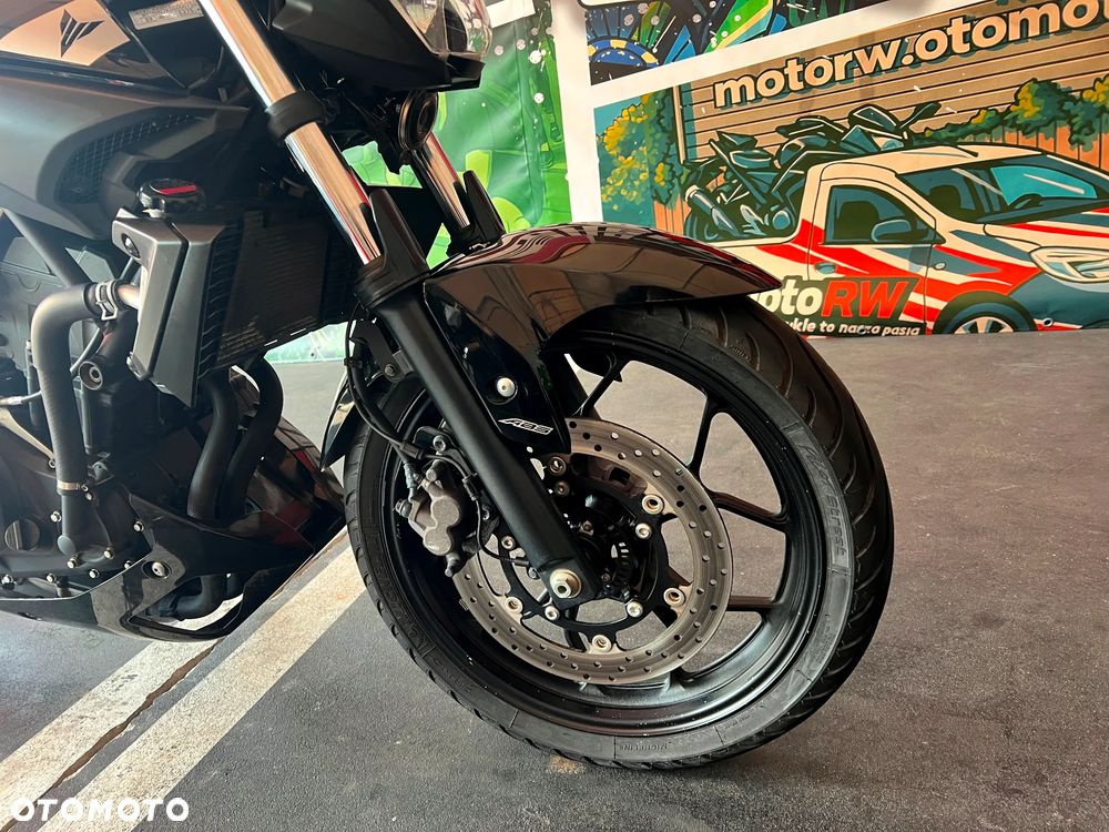 Yamaha MT - 12