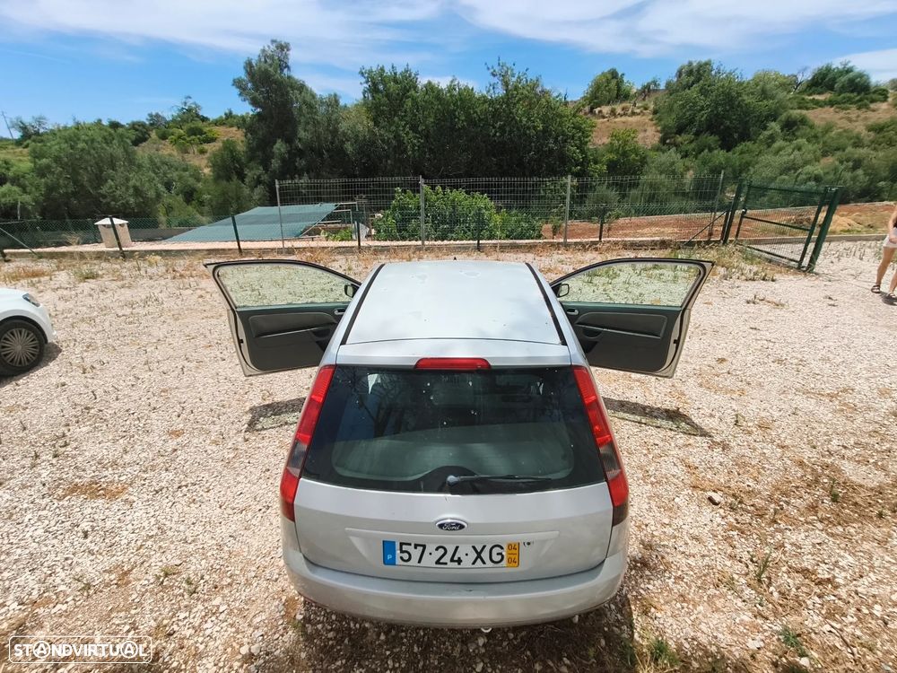 Ford Fiesta - 10