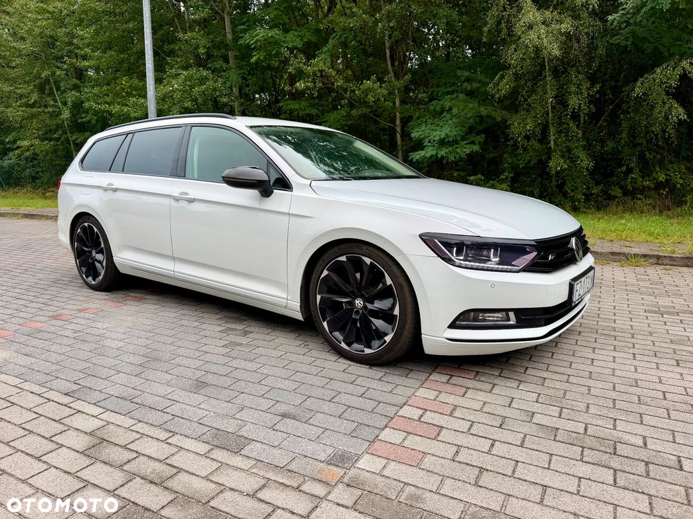 Volkswagen Passat - 1