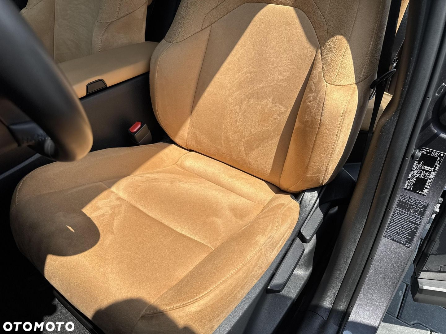 Lexus UX - 31