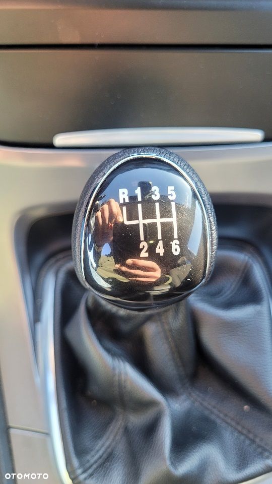 Ford Mondeo 2.0 TDCi Titanium - 14