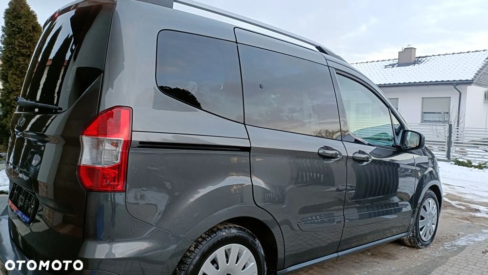 Ford Tourneo Courier 1.5 TDCi Ambiente - 8
