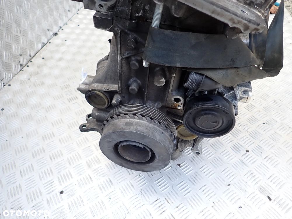 SILNIK BMW F40 B48A20  8632047 - 4