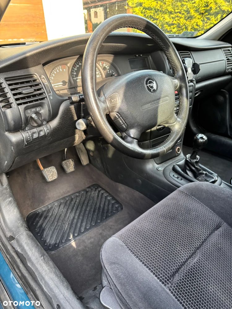 Opel Vectra 1.8 Base - 8