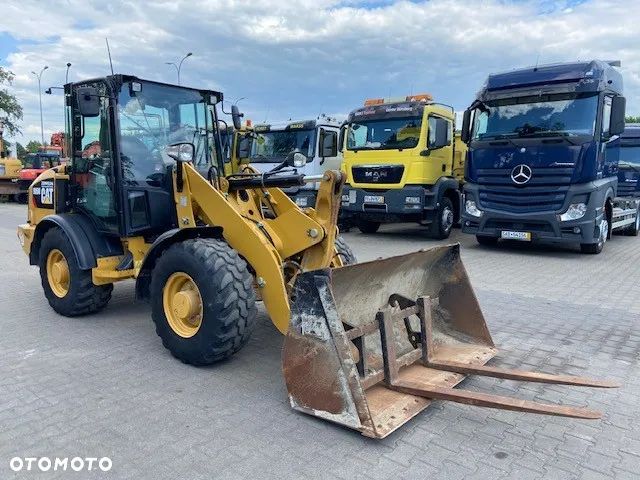 Caterpillar 906M - 2