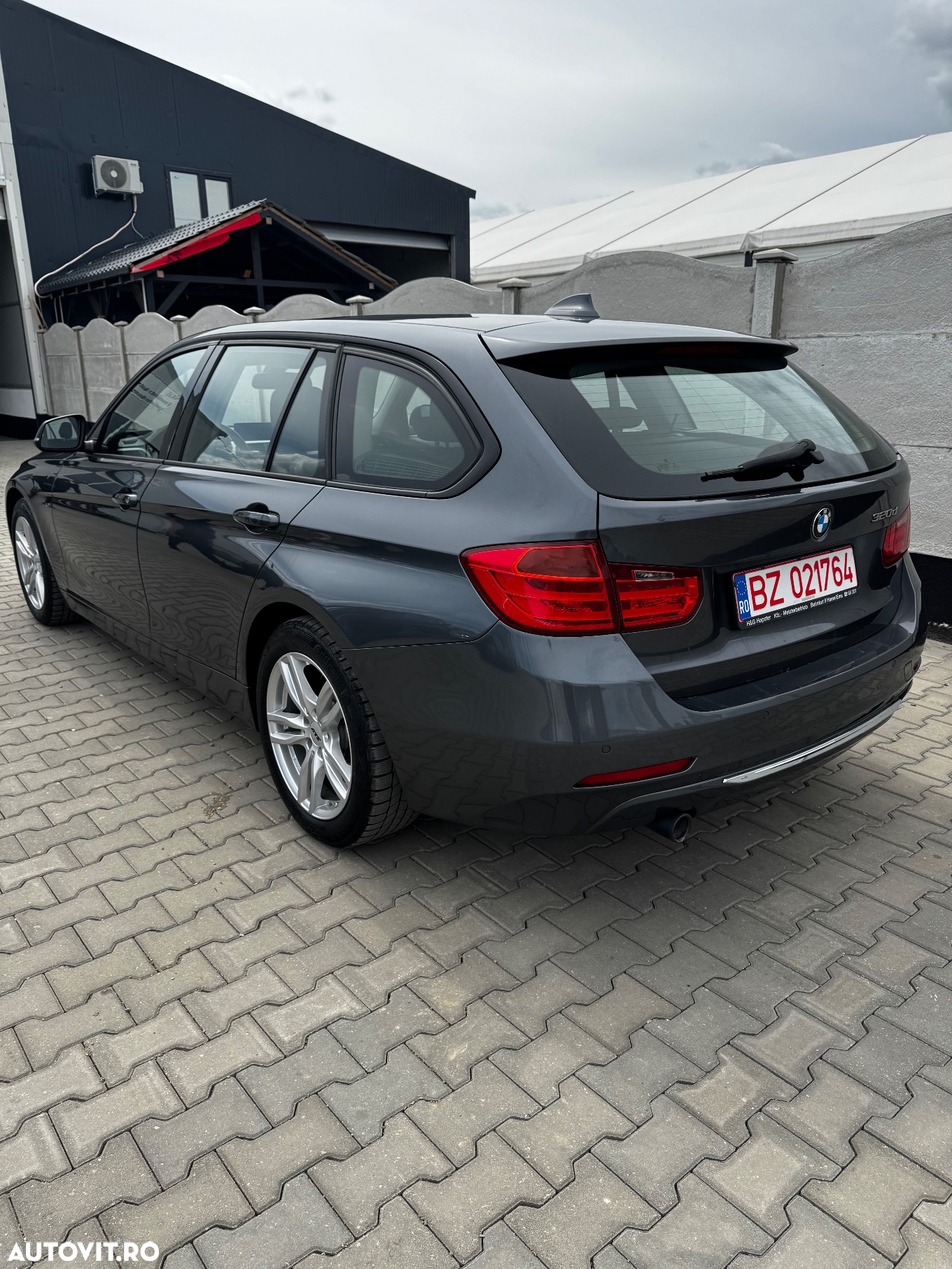 BMW Seria 3 320d Aut. Sport Line - 6