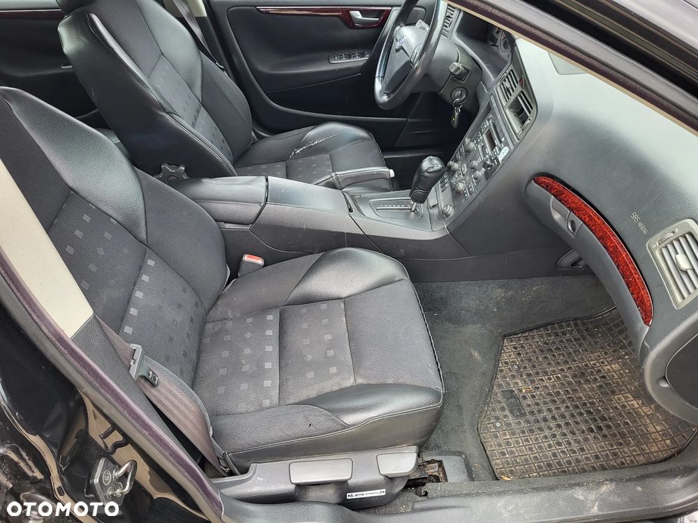 Volvo S60 2.4 Momentum - 12