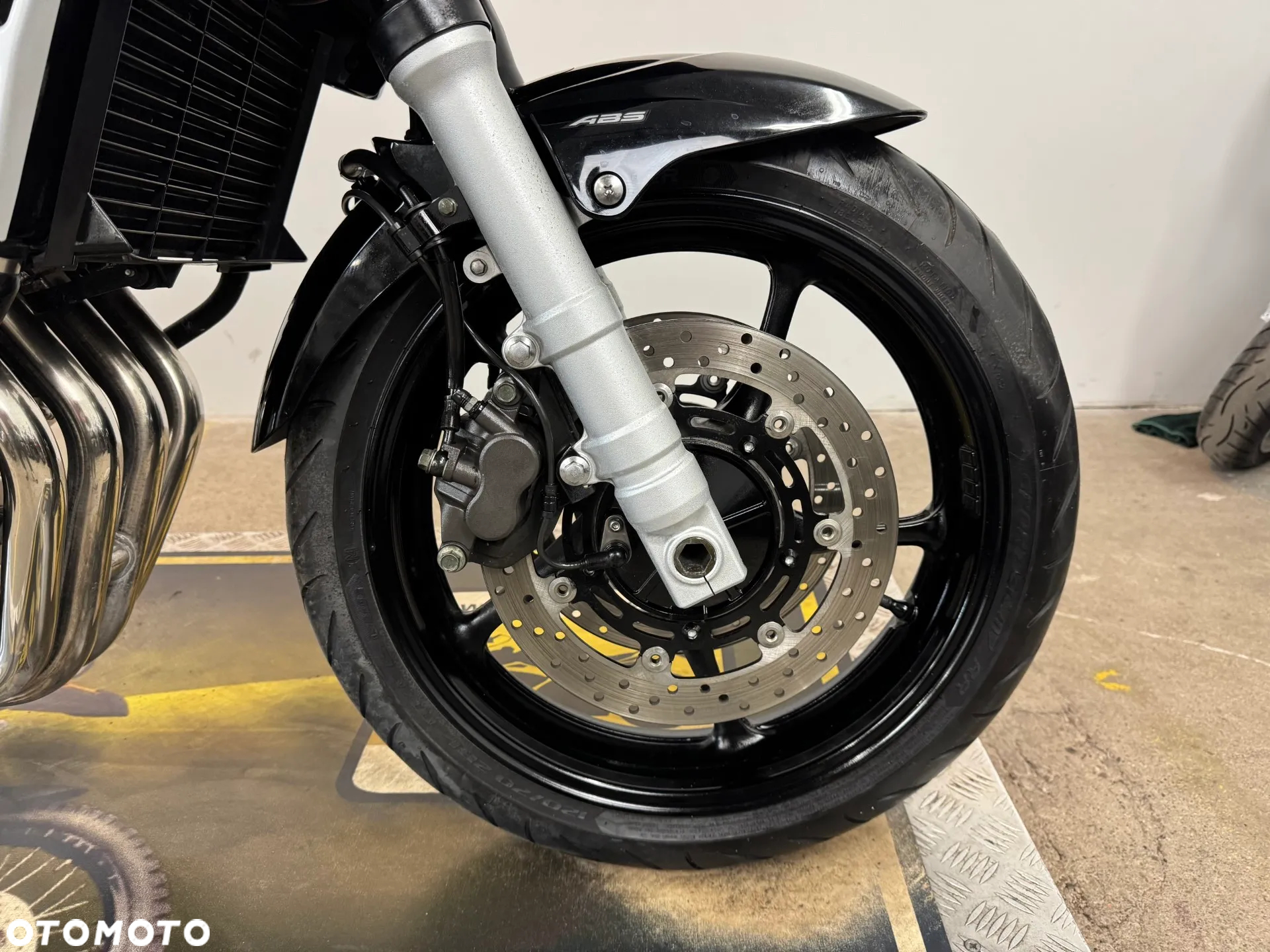 Yamaha FZ6 - 8