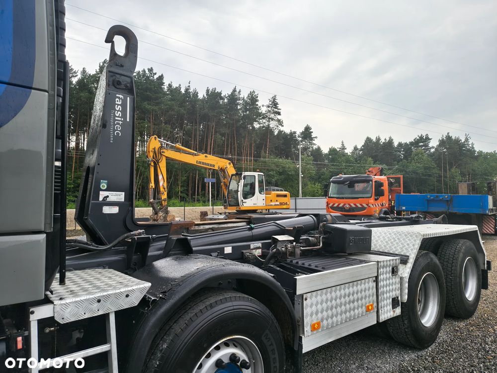 Volvo FH 16 550 Hakowiec Multilift 20 ton 8x4 - 19