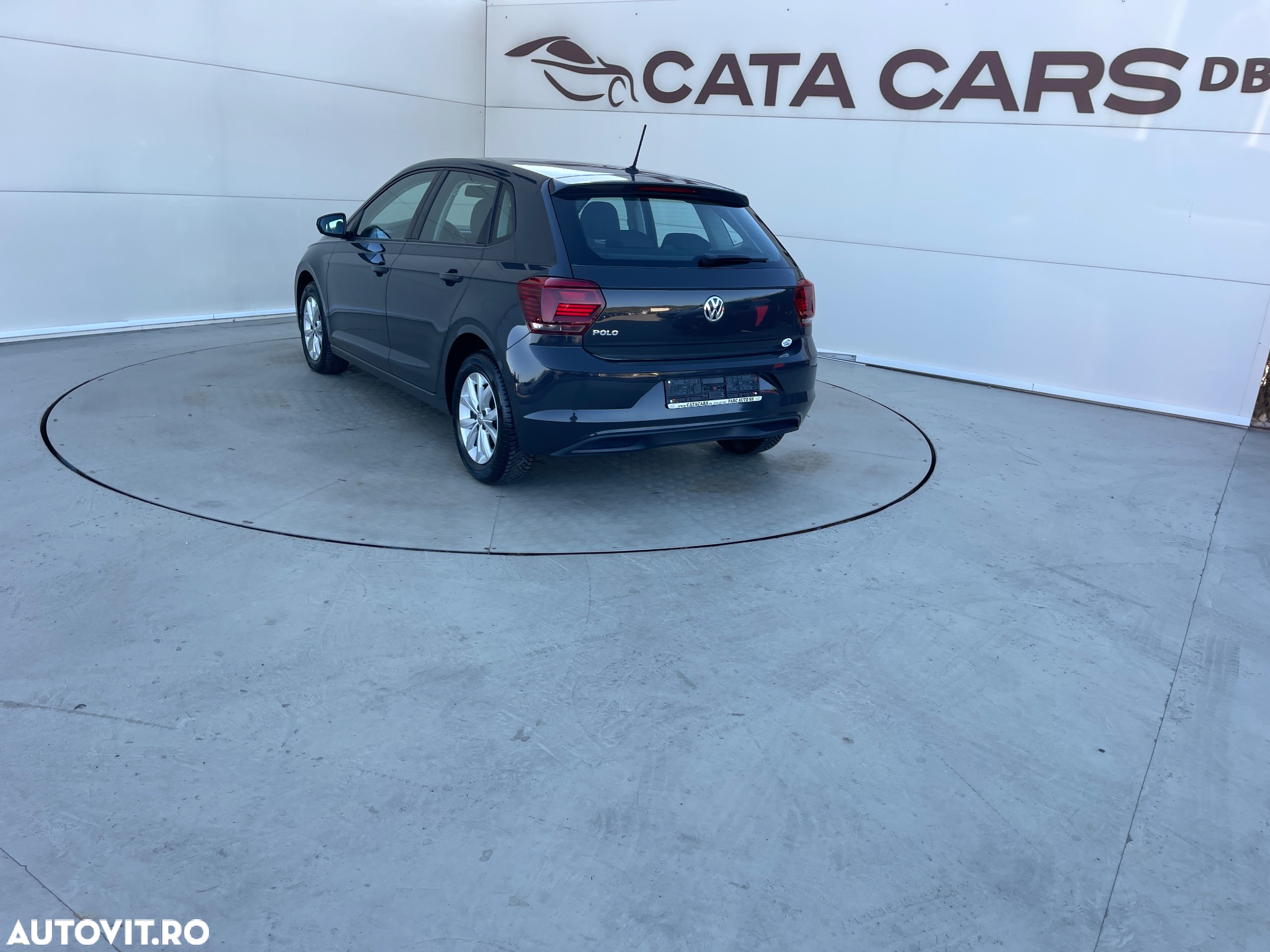 Volkswagen Polo 1.6 TDI SCR DSG Comfortline - 11