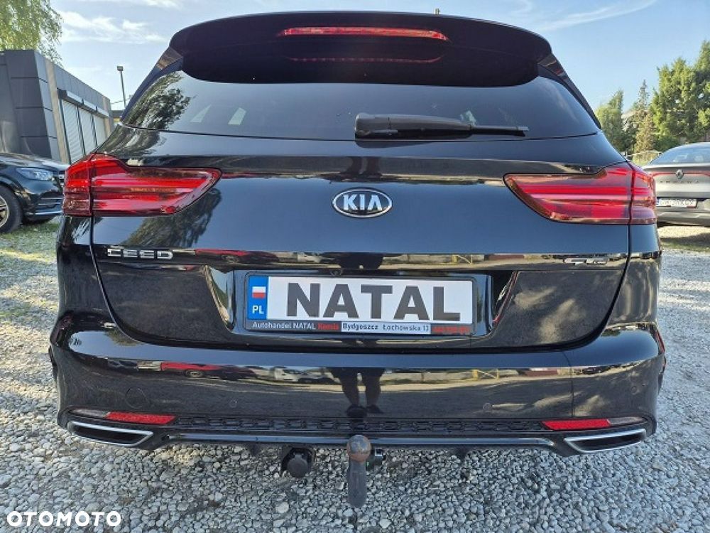 Kia Ceed - 4