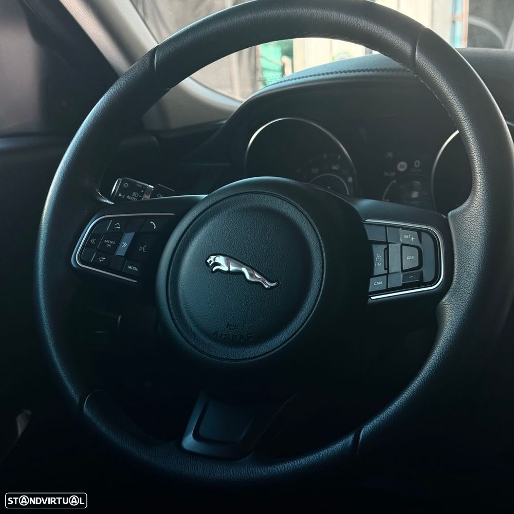 Jaguar E-Pace 2.0 i4D R-Dynamic S - 20