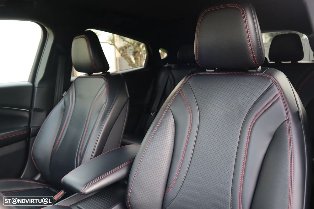 Ford Mustang Mach-E Premium AWD - 24