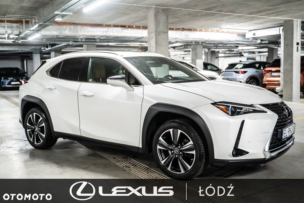 Lexus UX - 4