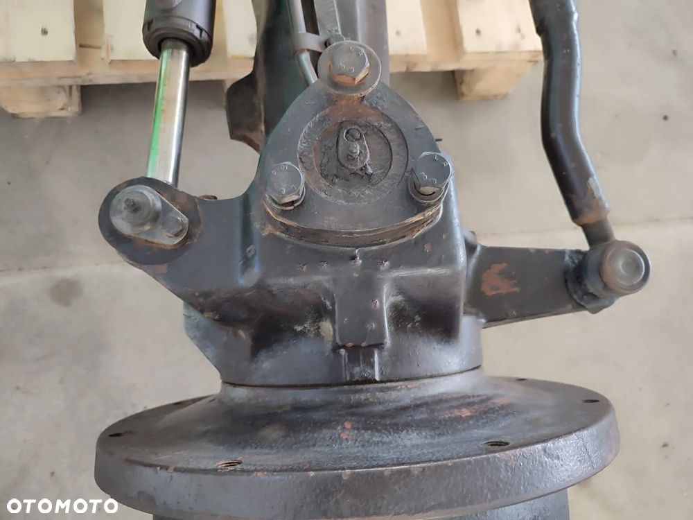 Most napędowy 5171705  5136925 New Holland TM 135 - 12