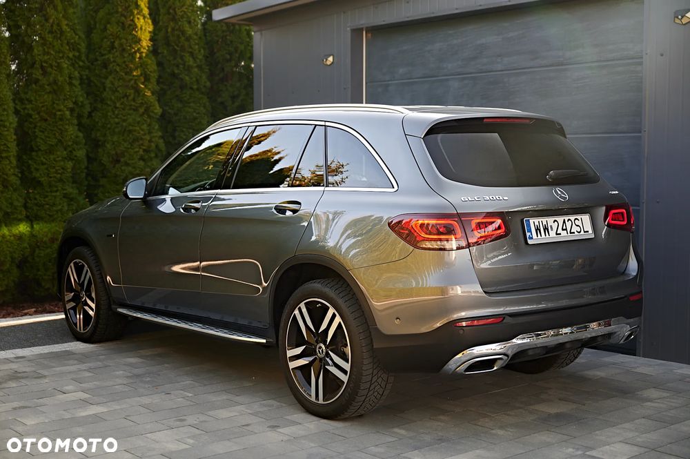 Mercedes-Benz GLC 300 e 4-Matic Business Edition - 6