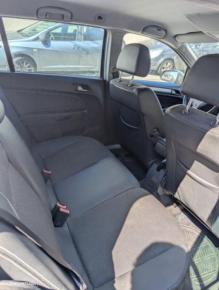 Opel Astra 1.7 CDTi Cosmo - 18