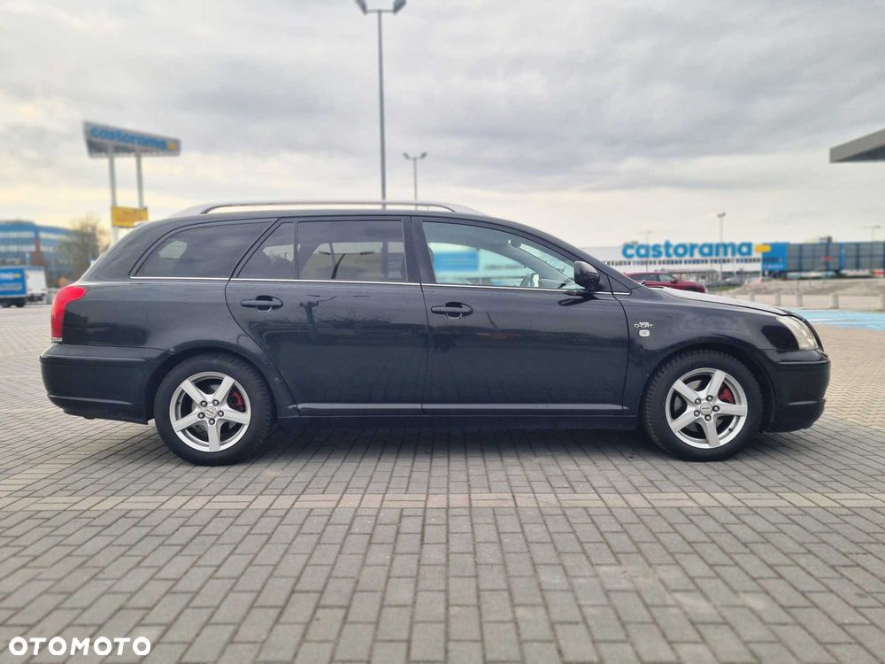 Toyota Avensis - 4