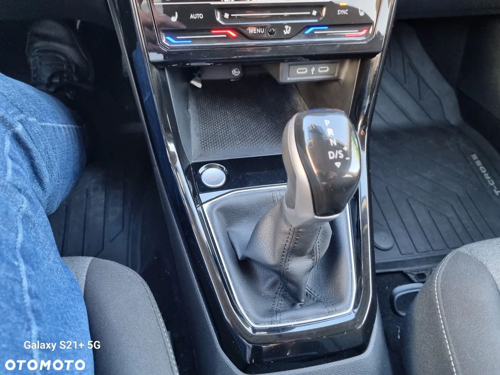 Volkswagen T-Cross 1.0 TSI Style DSG - 12