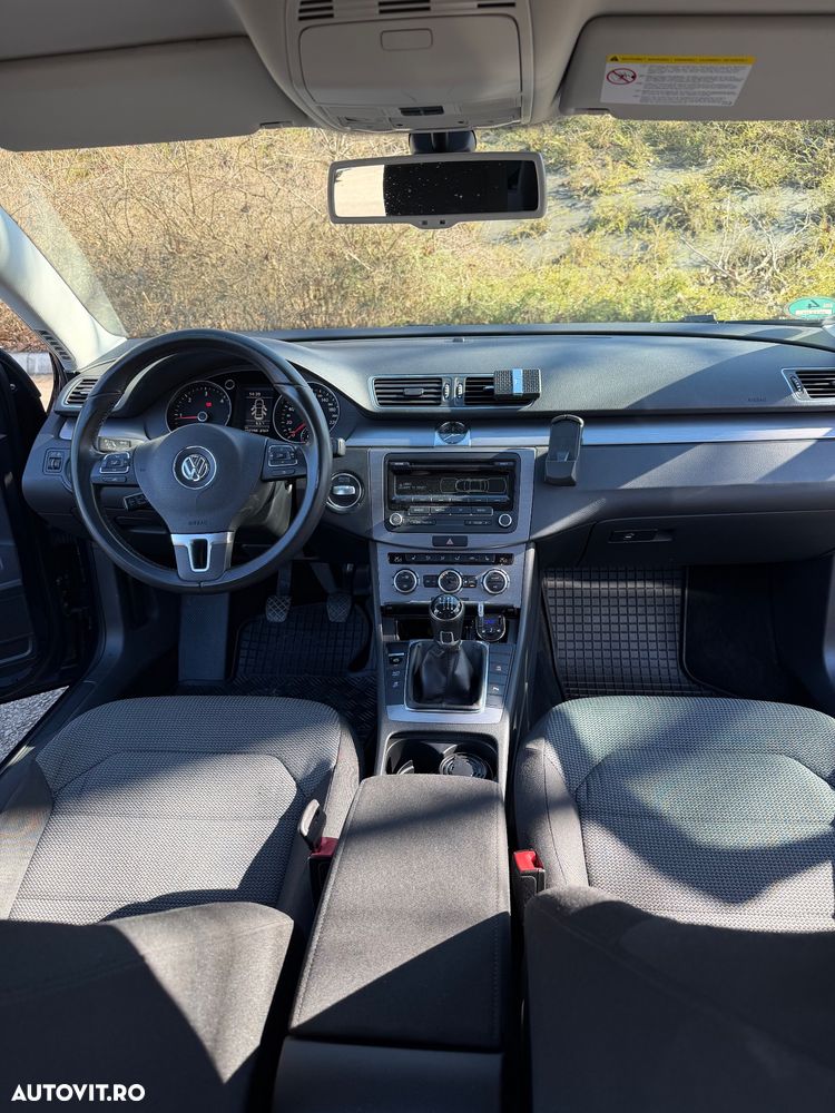 Volkswagen Passat 2.0 TDI BlueMotion Technology Comfortline - 8