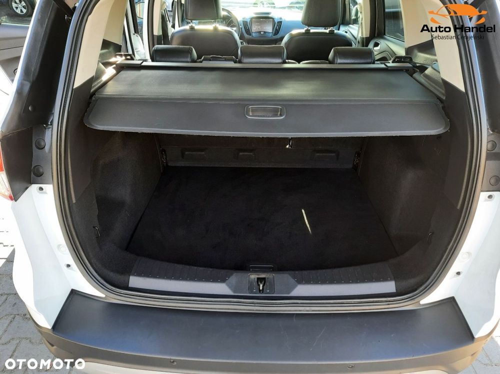 Ford Kuga 1.5 EcoBoost 2x4 Titanium - 14