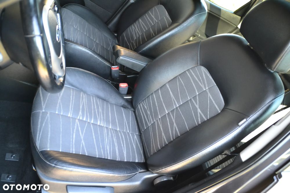 Kia Venga 1.4 CVVT ISG Dream Team Edition - 23