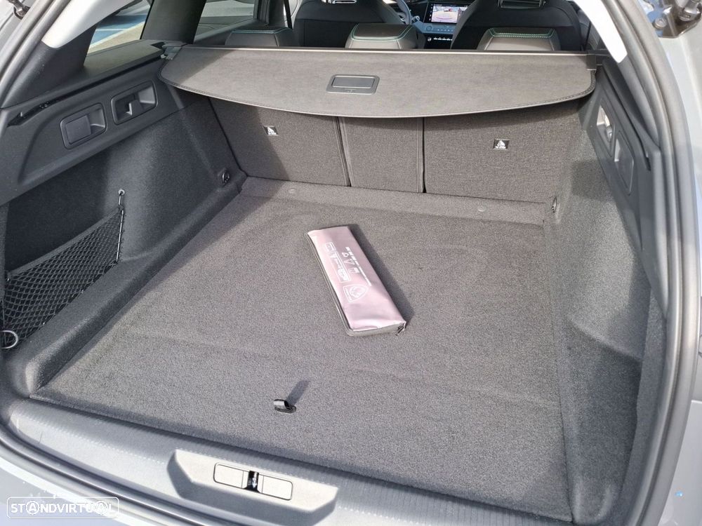 Peugeot 308 SW 1.2 Hybrid Allure e-DCS6 - 22