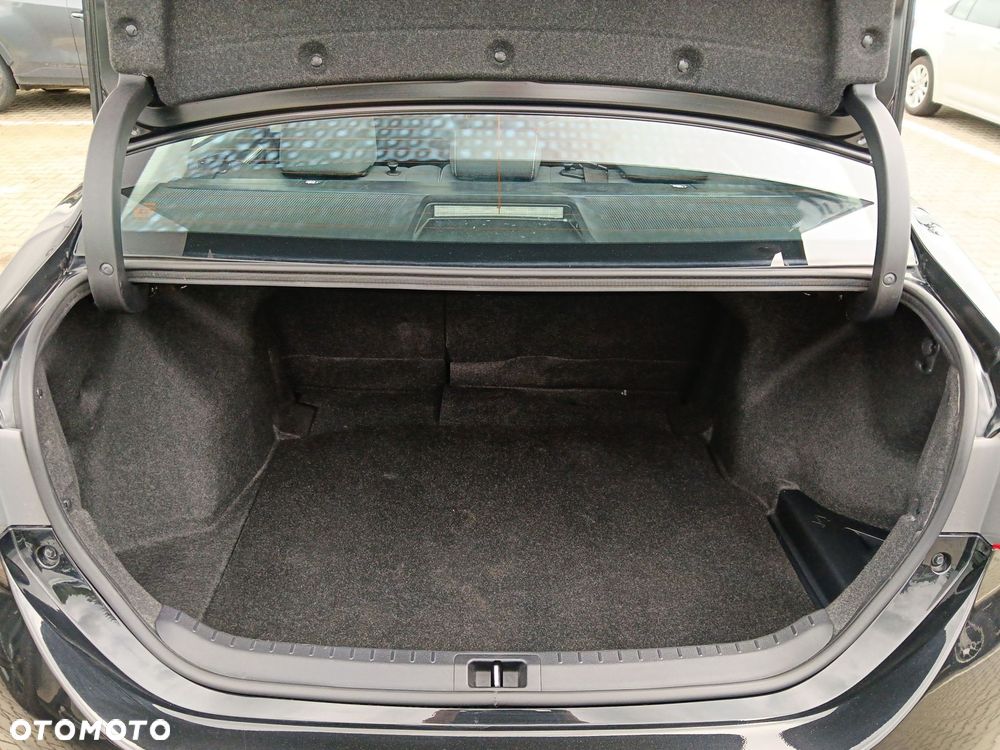 Toyota Corolla 1.6 Premium EU6 - 16