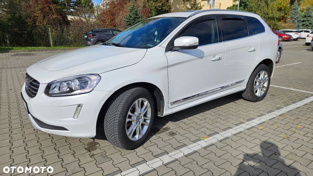 Volvo XC 60 T5 AWD Summum - 2