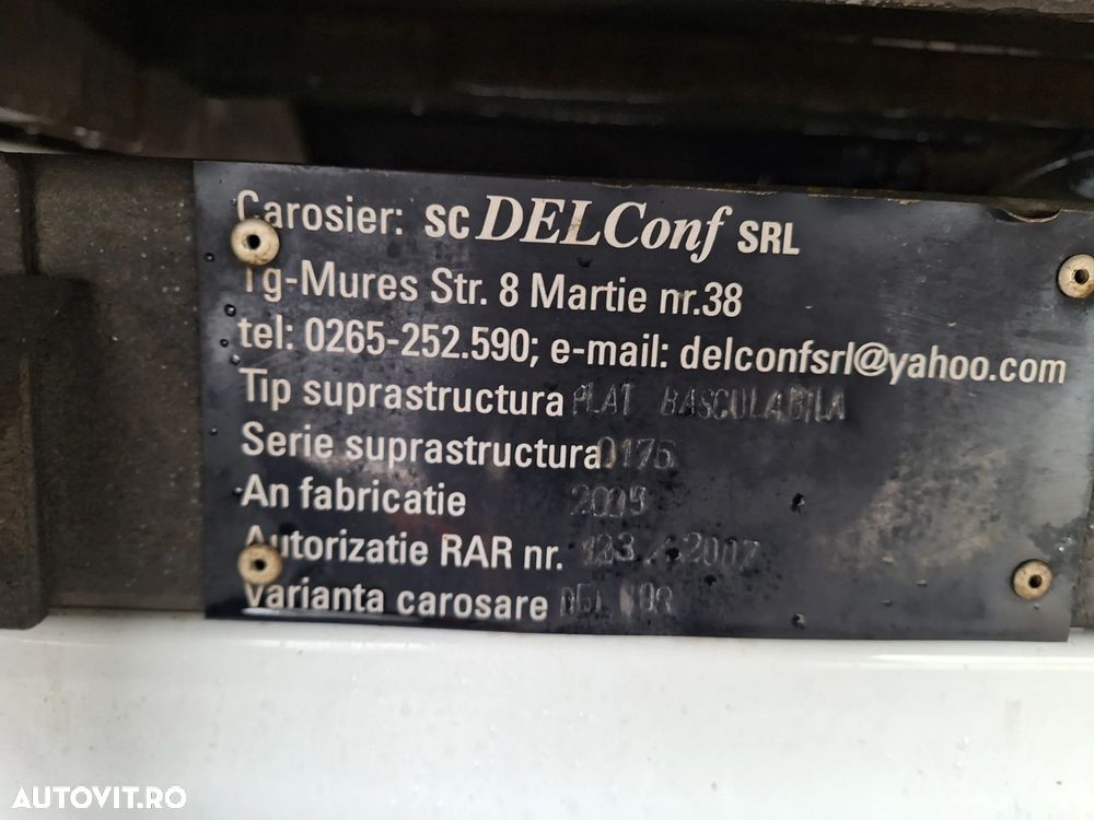 Mercedes-Benz Sprinter - 11