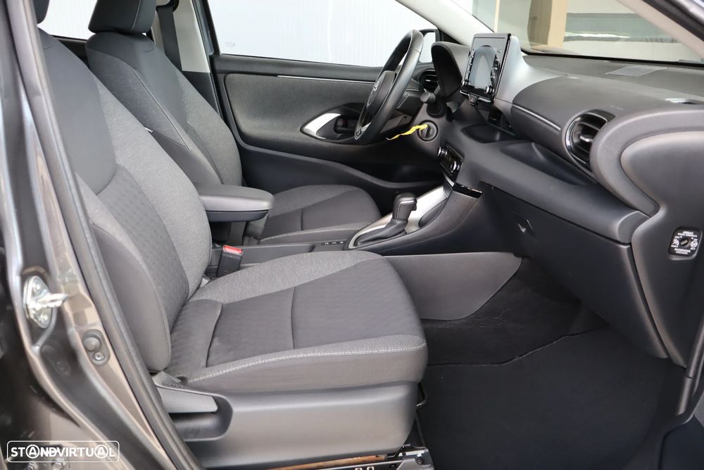 Toyota Yaris 1.5 HDF Comfort - 13