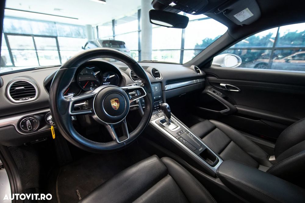 Porsche Cayman PDK - 6